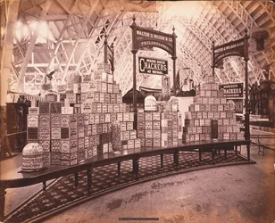 W.G. Wilson und Co.s tentoonstelling - Walter G. Wilson und Co. Crackers, Agricultural Hall, Philadelphia, c.1876